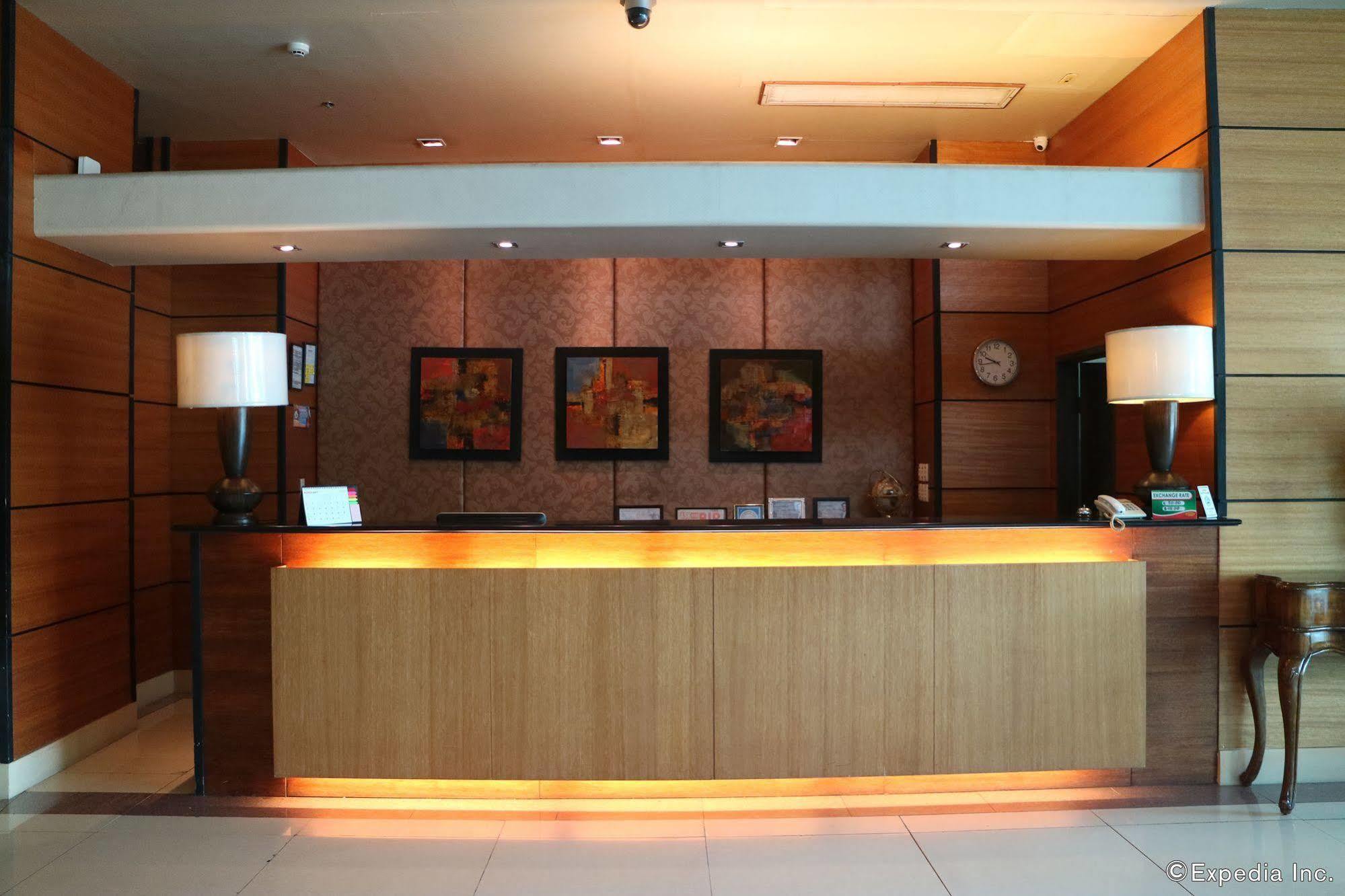 Iloilo Business Hotel Exterior foto